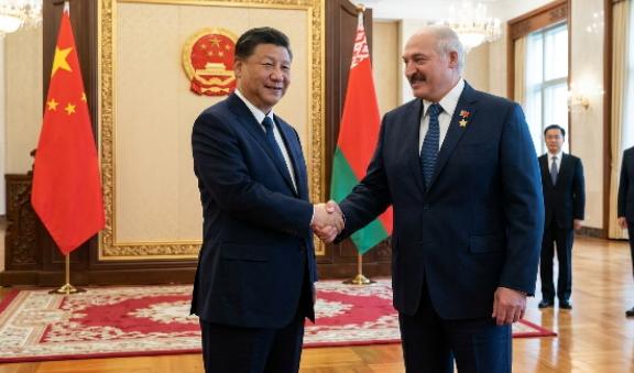Xi Jinping Meets Belarusian President Lukashenko in Beijing