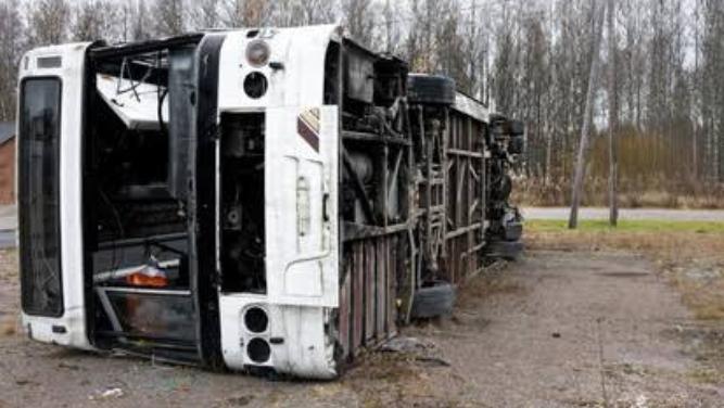 13 killed in India in bus accidents - Police probing 