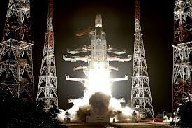 India rocket puts 36 internet satellites into orbit