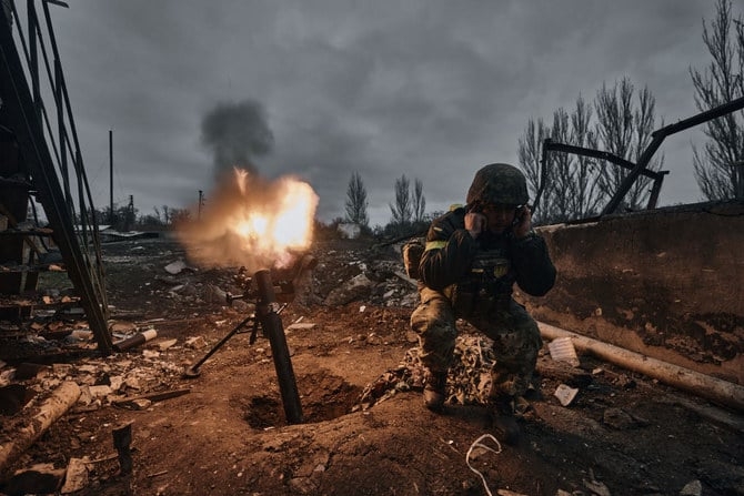 Russia likely planning to encircle Donetsk Oblast town of Bakhmut, Britain says