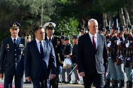 Greek, Israeli defense ministers stress importance of ties