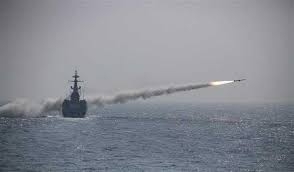 Pakistan: Pakistan Navy successfully test-fires surface to air missiles