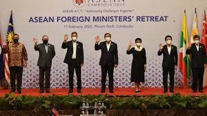 ASEAN foreign ministers to push for tougher action on Myanmar
