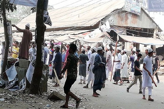 Bangladesh protest turns violent, three shot: Police