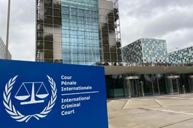 High-Ranking Afghan Delegation Leaves for Talks with International Criminal Court