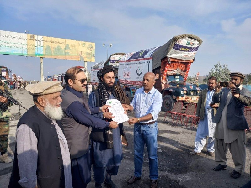 Pakistan dispatches another humanitarian aid to Afghanistan