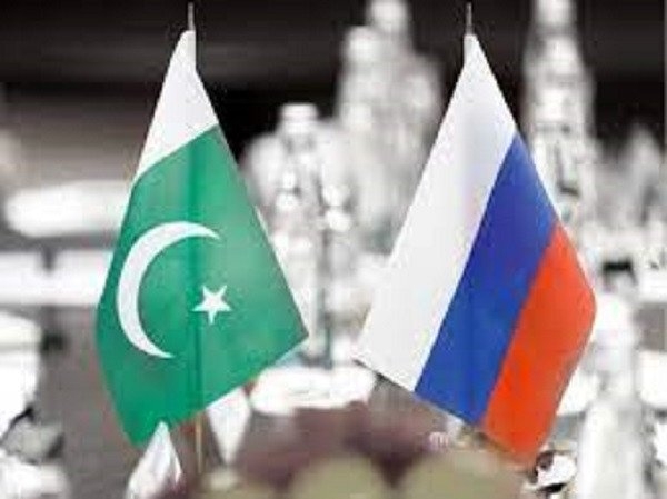 Pakistan: Pakistan, Russia ink key agreements on economic cooperation