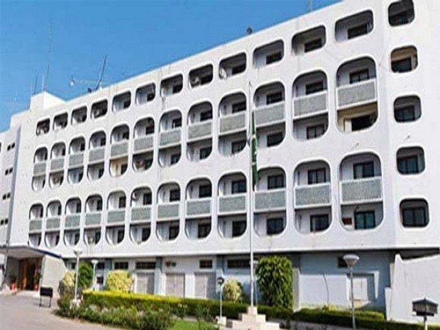 Pakistan hits back at India over 'surgical strikes' threat